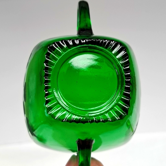 - Vintage "Anchor Hocking FOREST CHARM emerald  green glass cream & sugar set - Picture 5 of 9